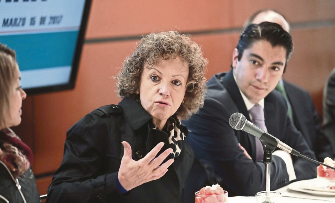 Al participar en una reunión con los integrantes del Caucus Legislativo, Jacqueline Peschard explicó que el SNA necesita de un fiscal “impecable” (ALEJANDRA LEYVA. EL UNIVERSAL)