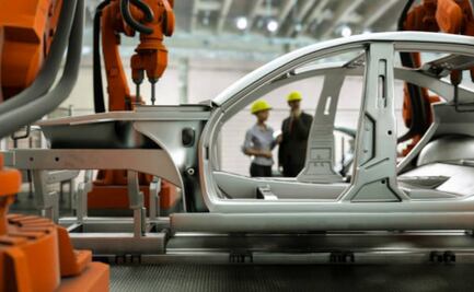 Sindicato automotriz de EU asegura que aranceles ponen fin al "desastre del libre comercio"; acusa que devastó a trabajadores durante décadas