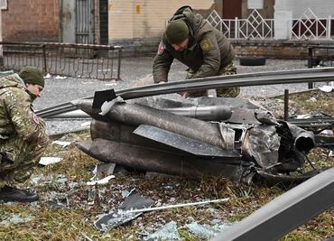 Primeros saldos de la guerra en Ucrania: ataques a bases ucranianas y aviones rusos derribados