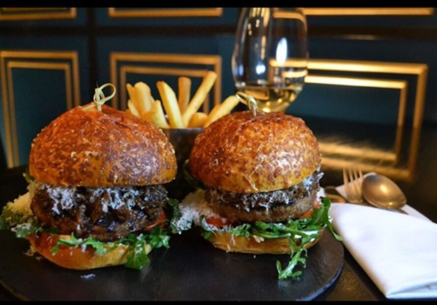 Ruta de hamburguesas por CDMX, desde la banquetera hasta la más nice