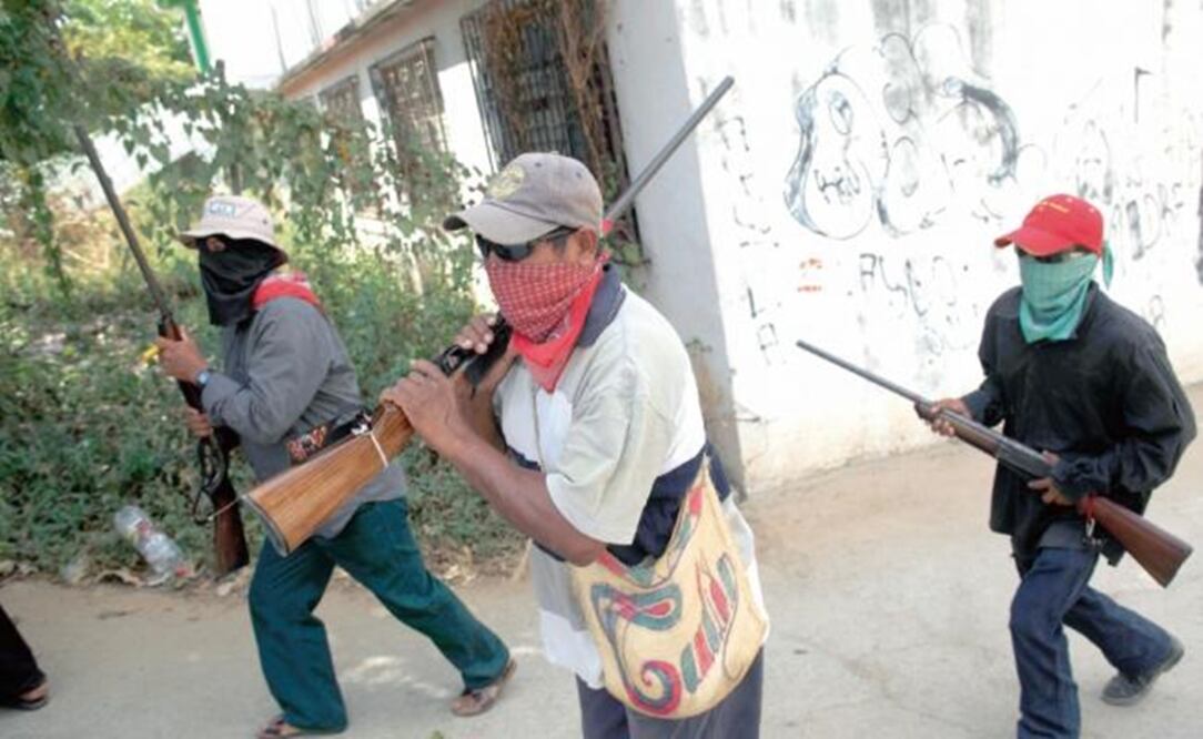 Members of a self-defense group - File photo/EL UNIVERSAL