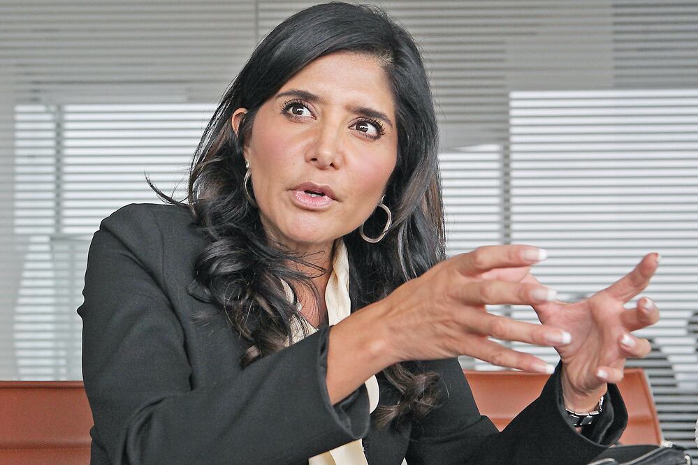 Resaltó su capacidad de negociar con los distintos actores en los procesos democráticos. Se pronunció por mejorar la capacitación de los maestros y brindar oportunidades a los jóvenes y niños del DF (ARCHIVO EL UNIVERSAL)