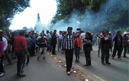 Desalojan a maestros de la CNTE en Michoacán; hay 10 detenidos