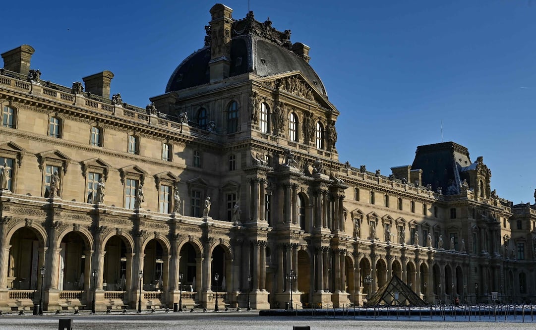 El Museo del Louvre en París el 6 de enero de 2026. Foto: Christophe DELATTRE / AFP.