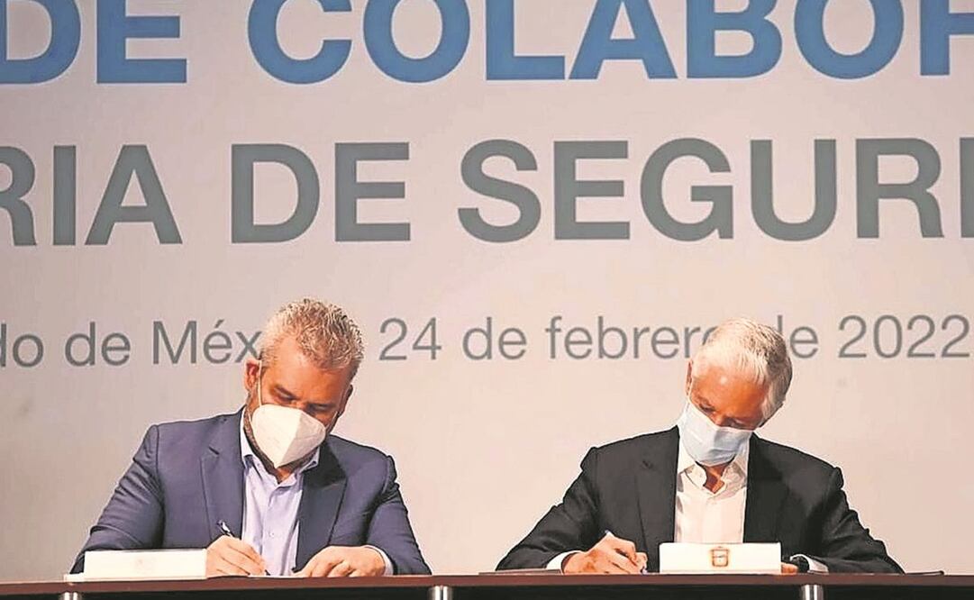 Los gobernadores Alfredo Ramírez (Michoacán) y Alfredo del Mazo (Edomex), en la firma del convenio. Foto: Especial.