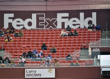 FedEx urge a los Redkins a cambiar su nombre