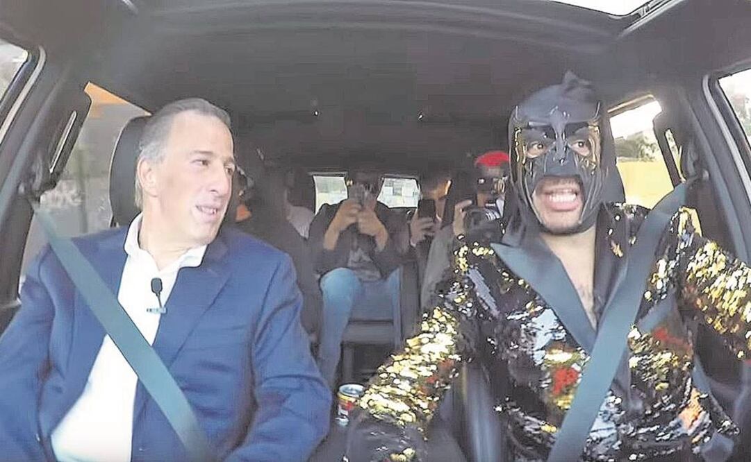 Alex Montiel, quien da vida a El Escorpión Dorado, entrevistó a los candidatos José Antonio Meade Kuribreña y Jaime Rodríguez Calderón El Bronco (FOTOS TOMADAS DE YOUTUBE)