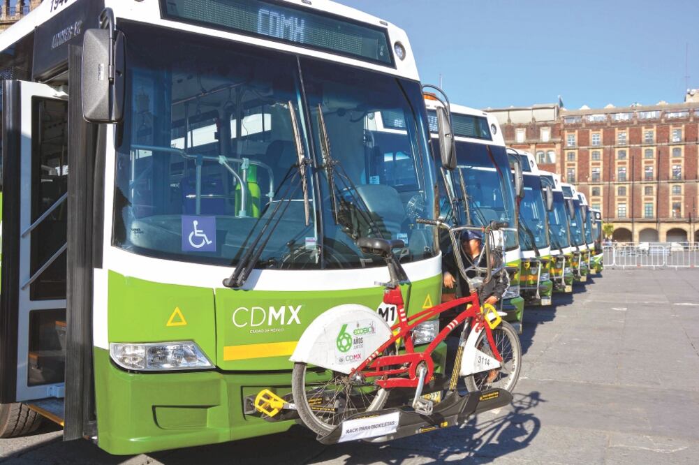 En transporte el Internet de las Cosas conecta GPS a autobuses y ayuda a identificar necesidades de usuarios, de las empresas del propio gobierno. Foto: ARCHIVO EL UNIVERSAL