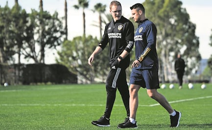 ‘Chicharito’ no entrena por problemas de visado