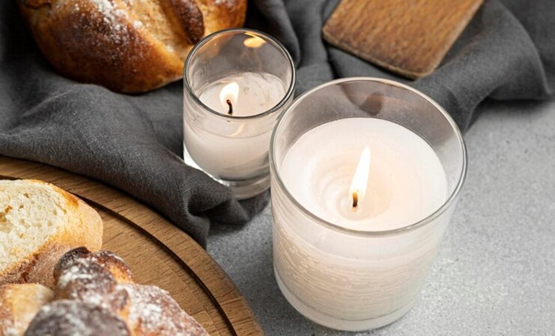 Añadir los vasos de veladoras a tu vajilla no es una buena idea. Foto: Freepik