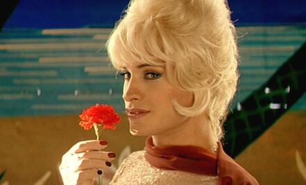 La genial película de Pedro Almodóvar con talento mexicano que debes ver por lo menos una vez en la vida