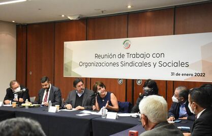Senadores se reúnen con dirigentes sindicales; buscan solucionar problemas laborales 
