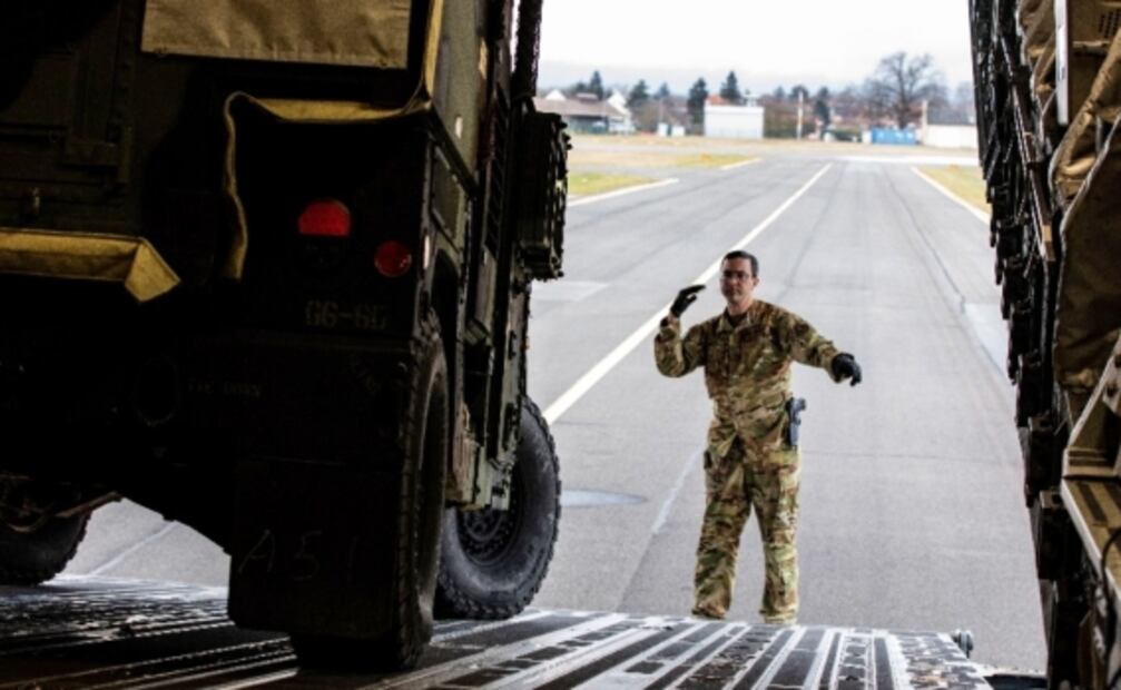 Inicia el traslado de refuerzos estadounidenses a Polonia