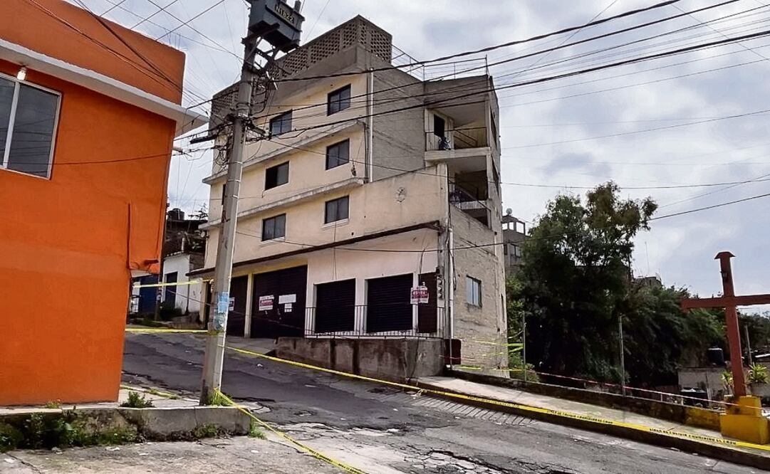 El inmueble y otras casas en Prolongación Sierra Madre del Norte corren riesgo por reblandecimiento del suelo. Foto: Arturo Contreras