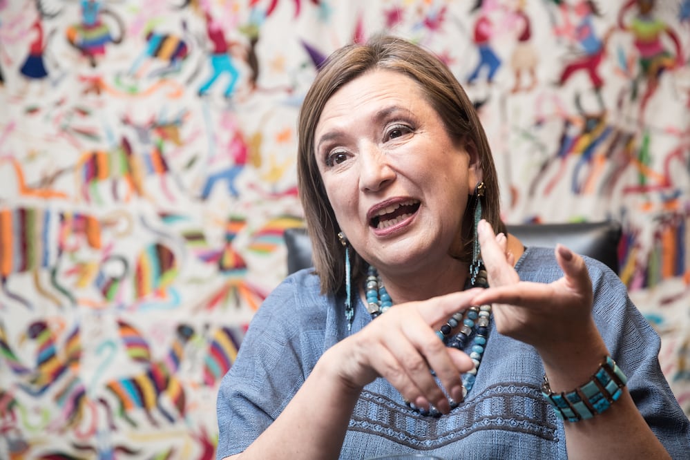 La senadora Xóchitl Gálvez se registró para contender por la candidatura presidencial del Frente Amplio por México. / Foto: German Espinosa.