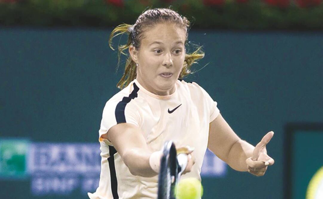 Daria Kasatkina, con buen tenis, se impuso a la veterana Venus Williams (MIKE NELSON. EFE)