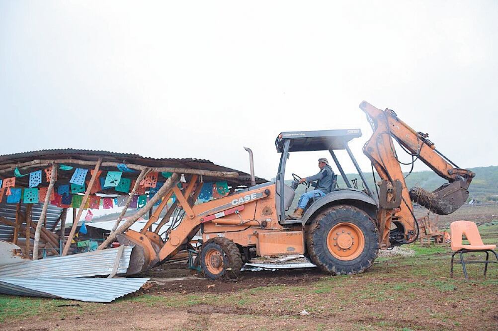 En los municipios de Ocozocoautla de Espinosa y Tapachula fueron destruidas 180 casas de concreto, madera, lámina, cartón, nylon y adobe. Foto: ESPECIAL
