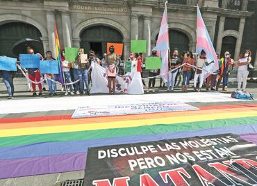 Cercan Congreso; exigen aprobar Ley de Género