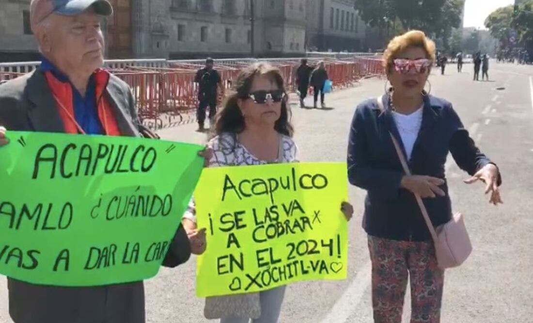Primeras personas que esperan la llegada de la caravana que partió de Acapulco, Guerrero. Foto: Pedro Villa y Caña / EL UNIVERSAL