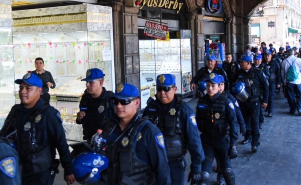 Policías decomisan bicis y mercancía en minicuadrantes