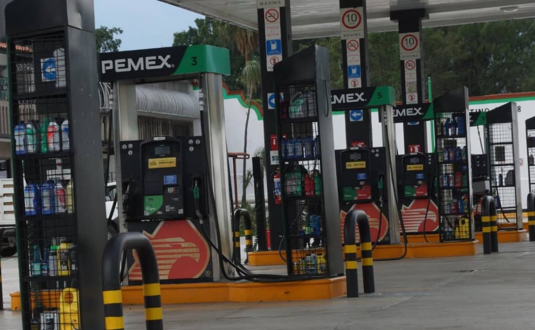Gasolineras cierran por falta de combustible en Oaxaca; atribuyen problema a protesta magisterial.
Foto: Edwin Hernández