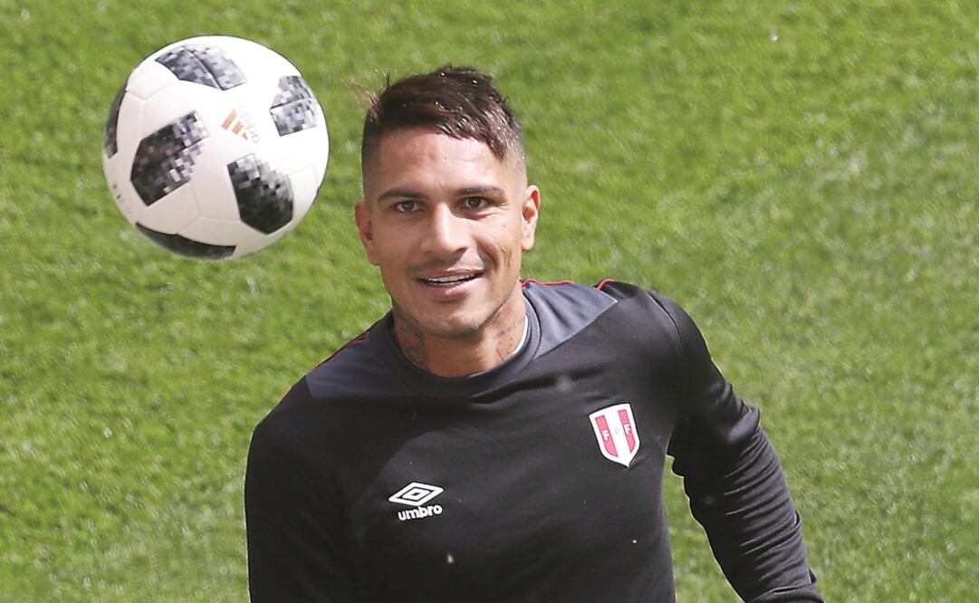 Paolo Guerrero durante un entrenamiento de la Selección de Perú. FOTO/REUTERS