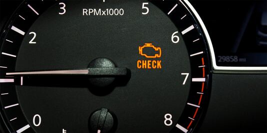Qué hacer si se enciende el check engine de mi auto