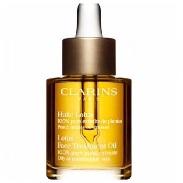 Te decimos por qué deberías usar aceite seco en tu rostro