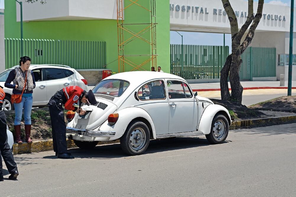 Eduardo Valiente, comisionado de Seguridad Ciudadana, destacó que el objetivo de la terminales electrónicas es que los infraccionados puedan pagar al momento de la sanción con su tarjeta bancaria (ARCHIVO EL UNIVERSAL)