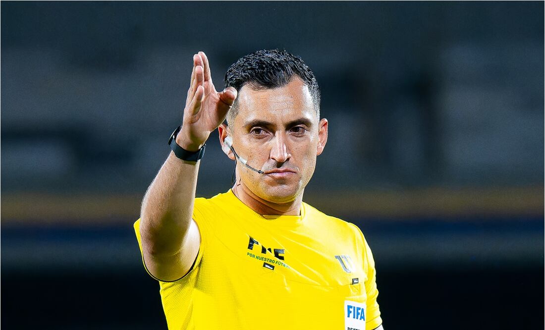 El silbante de 30 años será citado por la Comisión de Árbitros tras su actuación en CU | FOTO: Imago07