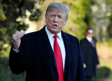 Prevén que Trump proponga incrementar edad para comprar armas de EU