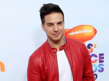 Foto de Vadhir Derbez da de qué hablar