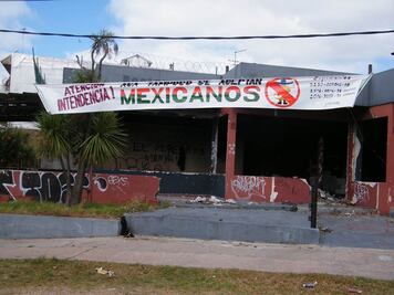 Reclaman atención en Uruguay con un "Tampoco se aceptan mexicanos"