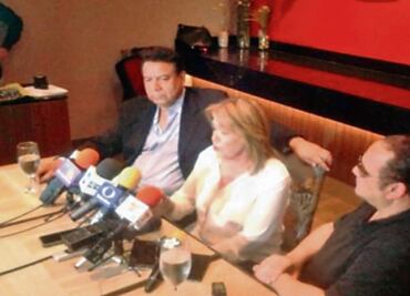 Hijo denuncia robo en casa de Juan Gabriel