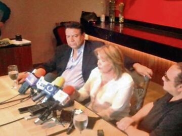 Hijo denuncia robo en casa de Juan Gabriel