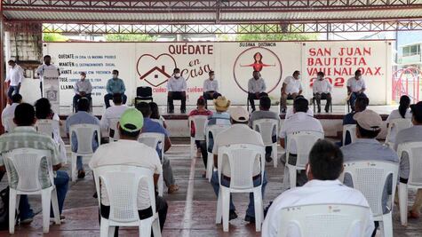 Entrega Murat apoyos a 6 mil familias afectadas por lluvias en Oaxaca