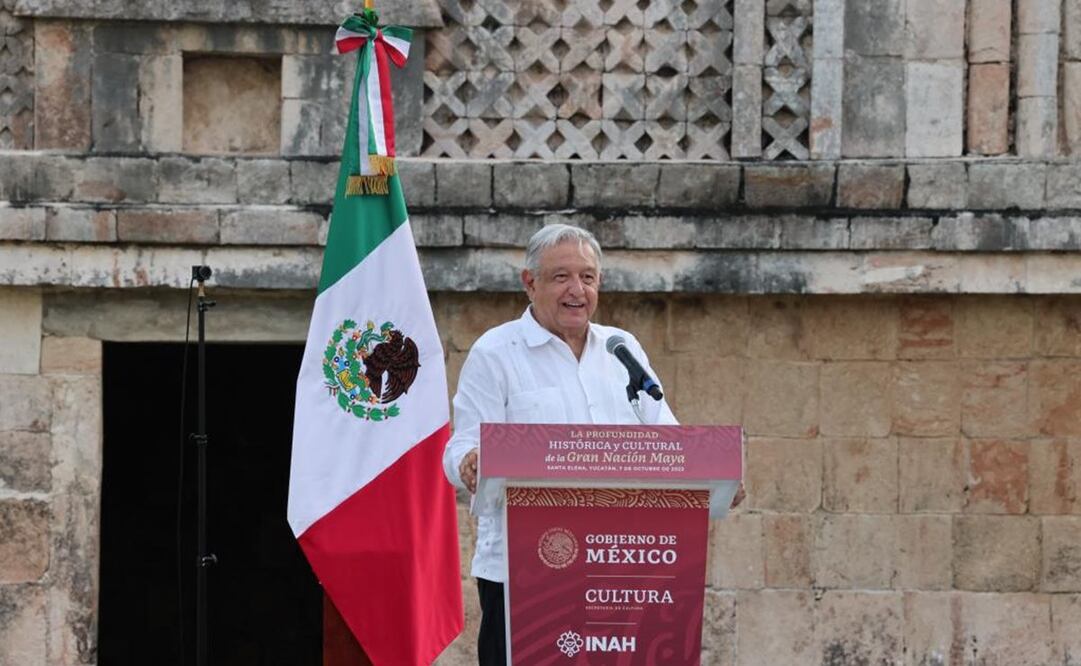 Andrés Manuel visita zona arqueológica de UXMAL en Yucatán. Foto: Presidencia