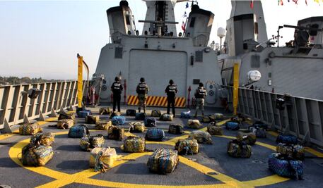 Aseguran dos toneladas de clorhidrato de cocaína en Michoacán; hay ocho detenidos