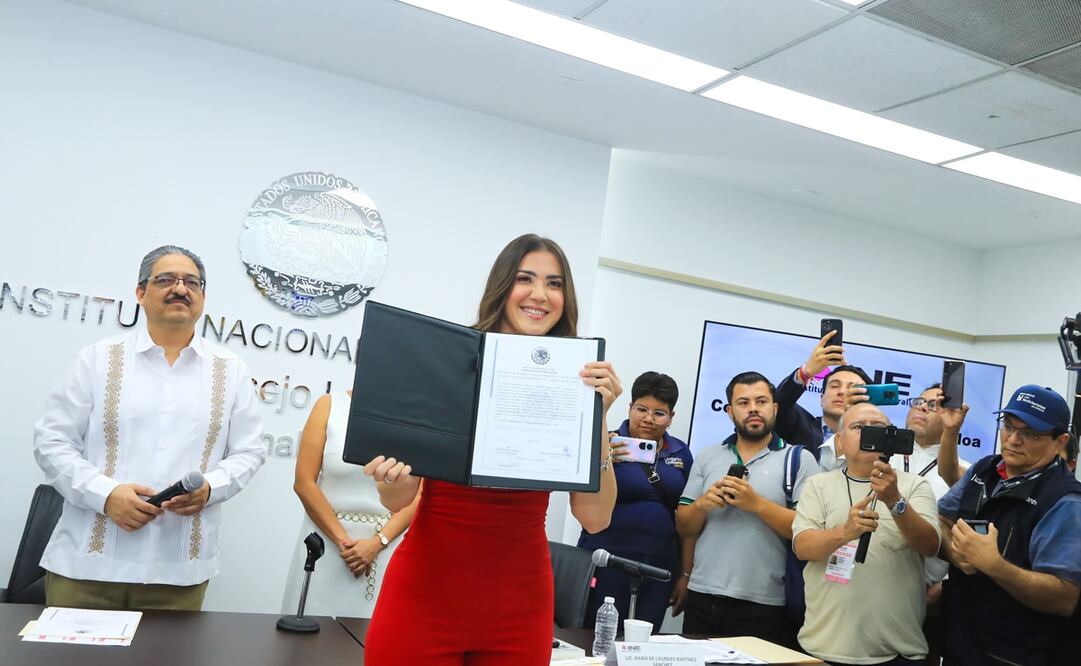 En el evento de entrega de la constancia que la acredita como Senadora electa como primera minoría externó que buscará trabajar para que las mujeres vivan libres de violencia y que no tengan que exigir justicia. Foto: Oficial