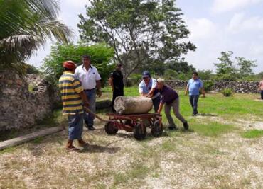 Entregan a INAH piezas arqueológicas en Yucatán