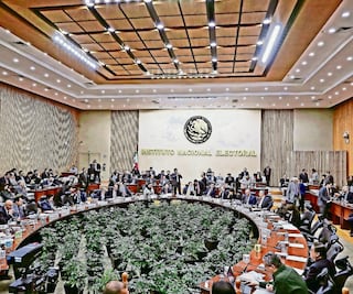 INE: Ejecutivo no puede ser guardián electoral