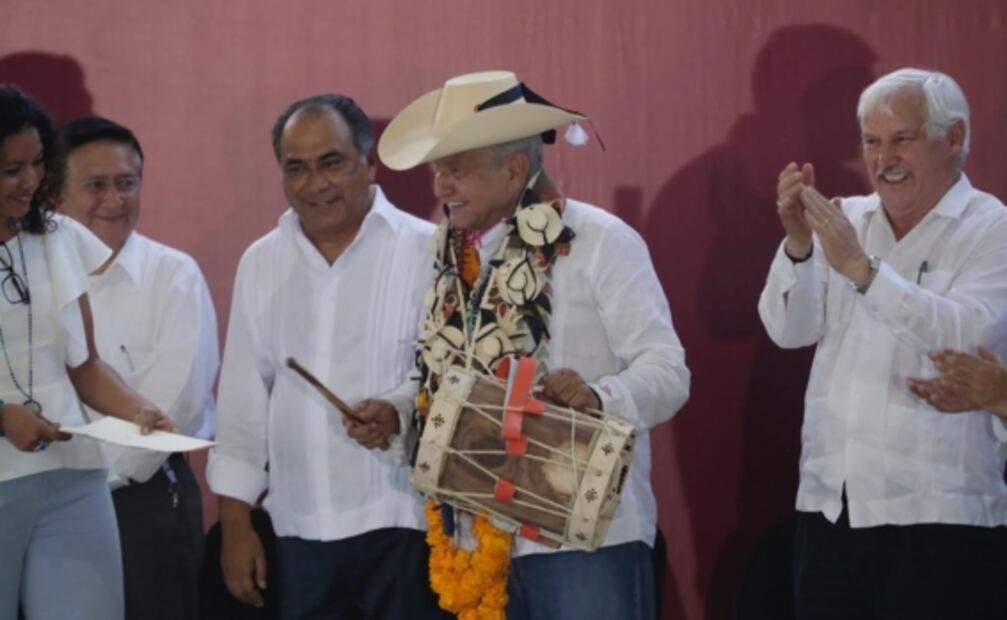 “Al carajo la corrupción”: AMLO