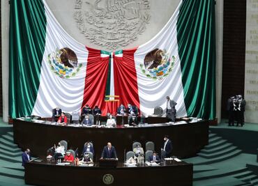 Diputados aprueban que AMLO pueda acudir al extranjero para comprar medicinas