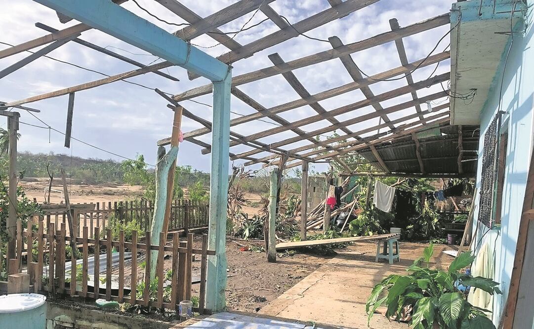 San Isidro del Palmar, localidad perteneciente al municipio de Santa María Tonameca, es una de las comunidades más golpeadas por el huracán. Foto: Especial