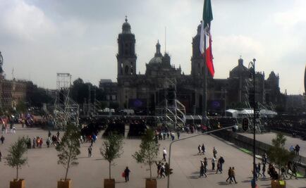 Comienzan a llegar primeros asistentes al festejo de AMLO en el Zócalo