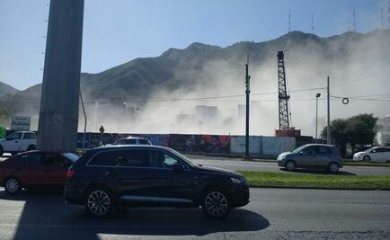 Construcción de estacionamiento causa derrumbe de tres casas en NL