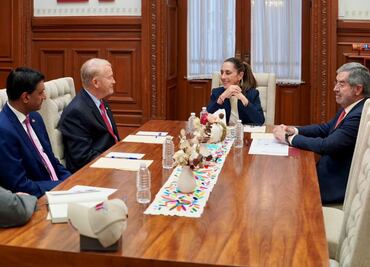 Recibe Sheinbaum a una comitiva de Estados Unidos