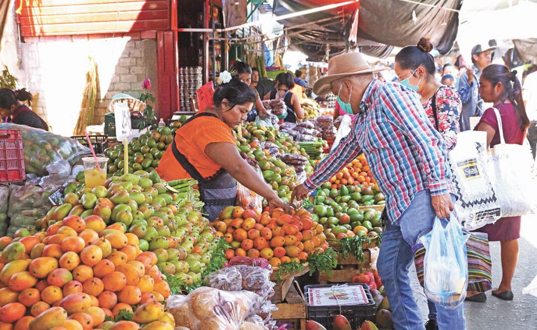 Mexico City will temporarily close markets that sell non-essential products - Photo: Edwin Hernández/EL UNIVERSAL