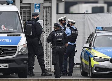 Policía alemana dispara contra un hombre presuntamente armado en el centro de Düsseldorf