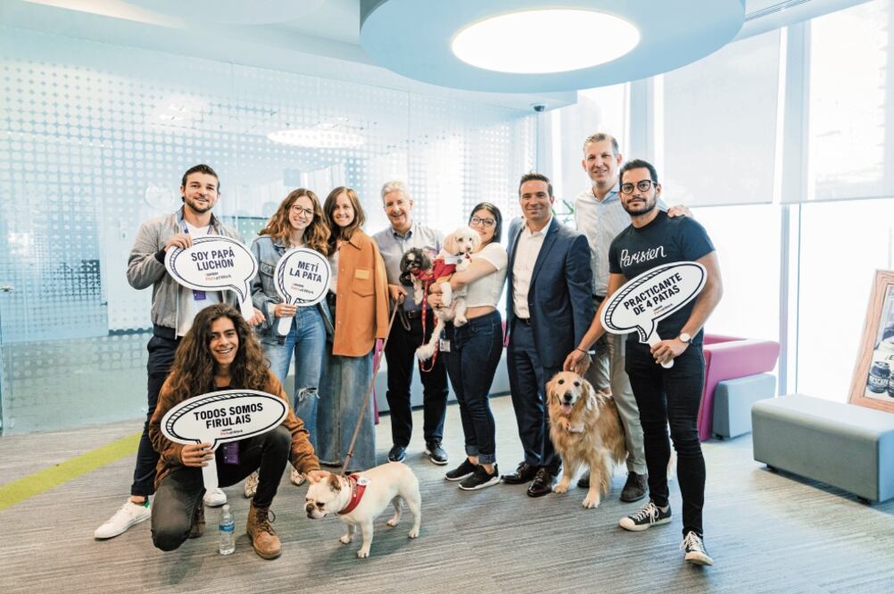 En la actividad participaron influencers como Natasha Dupeyrón y Tadeo López Toledano. Foto: CORTESÍA